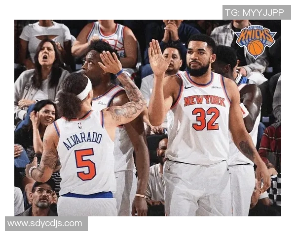 老鹰与尼克斯对决前瞻分析球队状态与战术布局全面解读